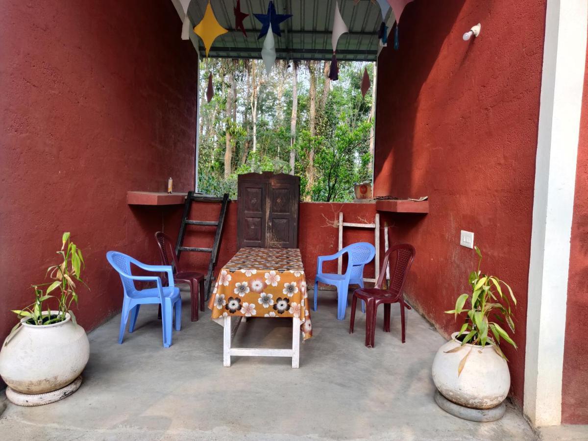 Kaikane Homestay 마디케리 외부 사진